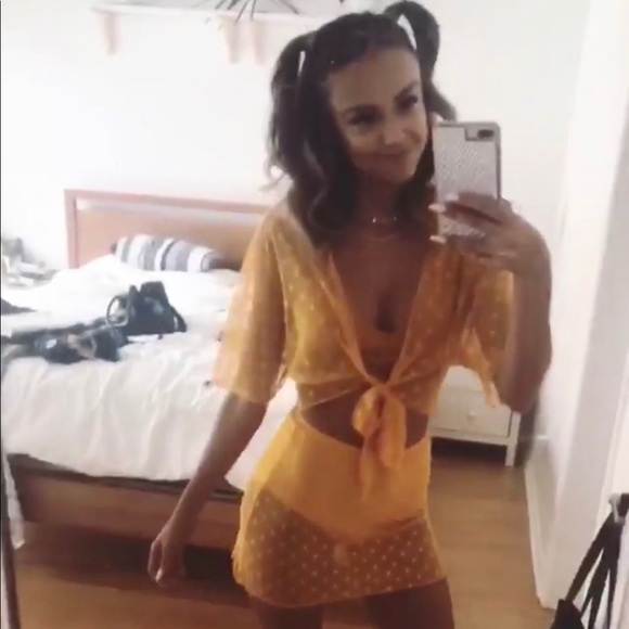 Star Yellow Festival Set - Picture 3 of 3